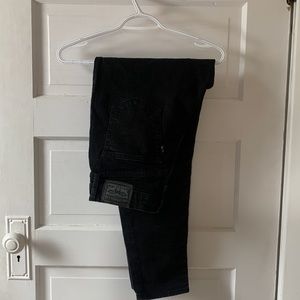 Black Levi high wasted mom jeans